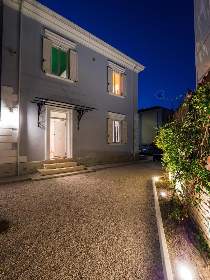 B&B Villa Tozza Сенигаллия Экстерьер фото